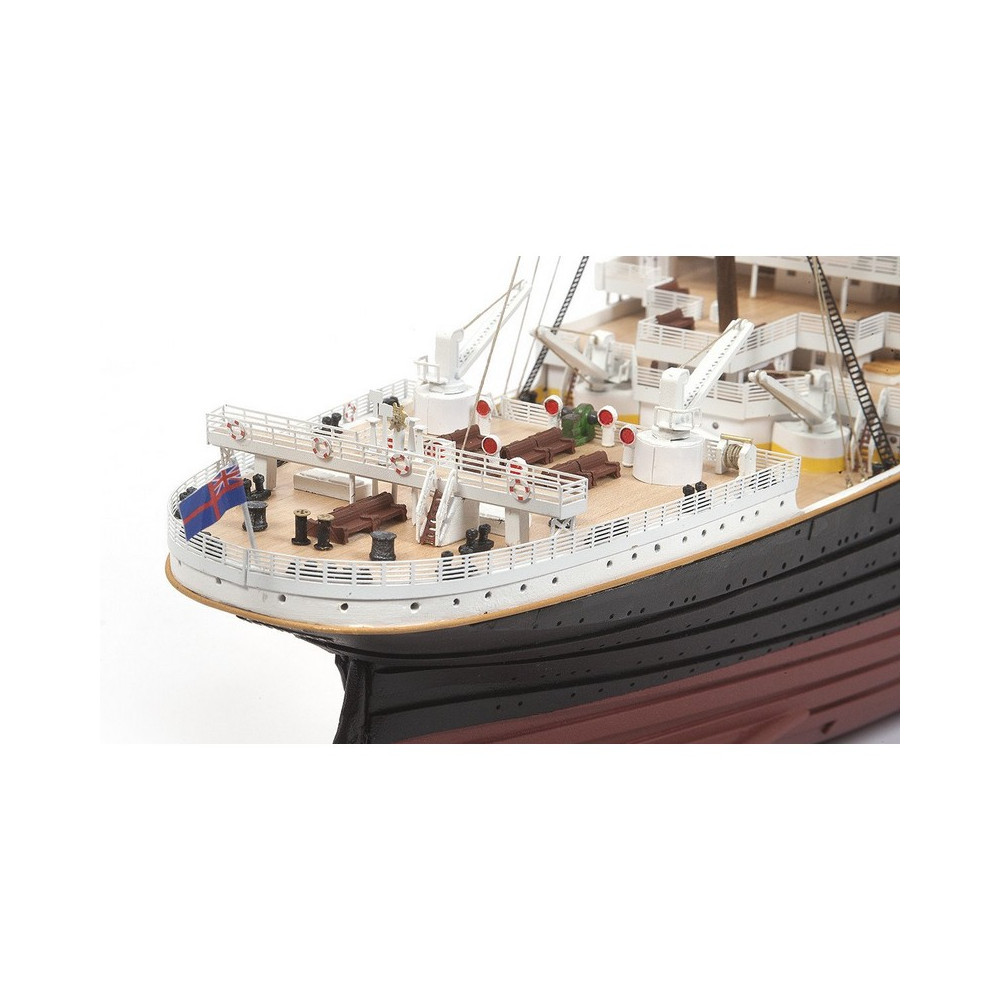 Maquette bateau en bois : RMS Titanic