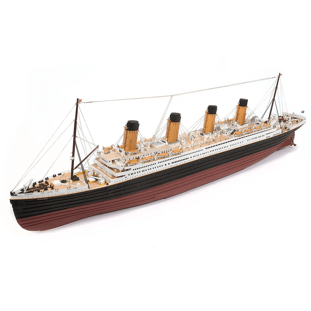 Maquette navire de croisière : R.M.S. Titanic - 1/700 - Revell