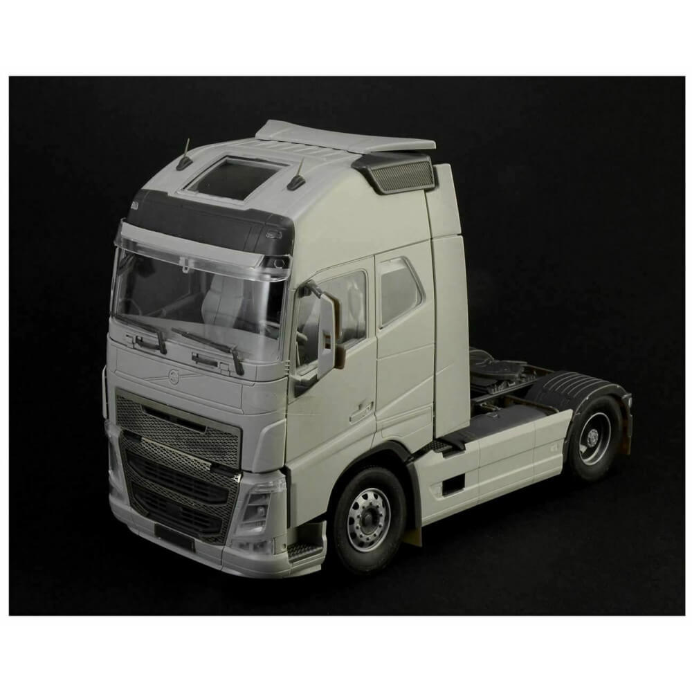 Italeri 3940 Volvo FH4 Globetrotter XL Maquette de camion 1:24